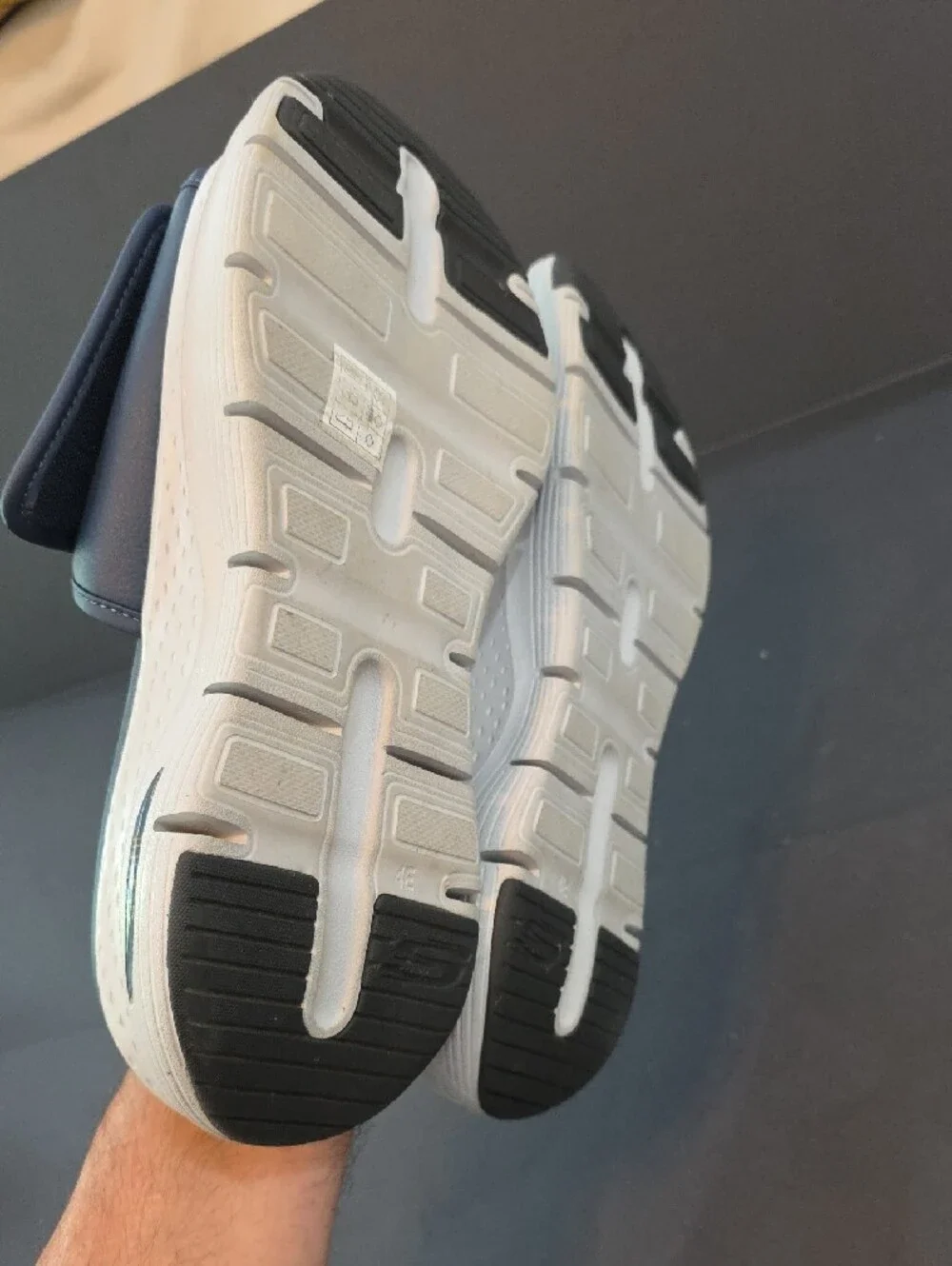 Skechers Archfit Men’s Navy Slide Sandals with White Sole Size 12 Extra Wide